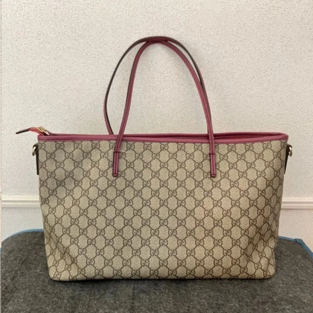 Gucci Beige and Pink Signature Tote - Picture 2 of 8